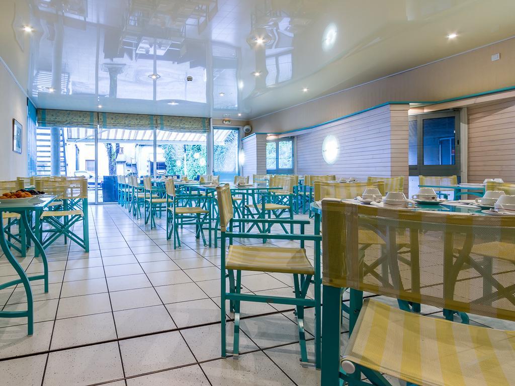 Logis Hotel Regina La Bourboule Ngoại thất bức ảnh
